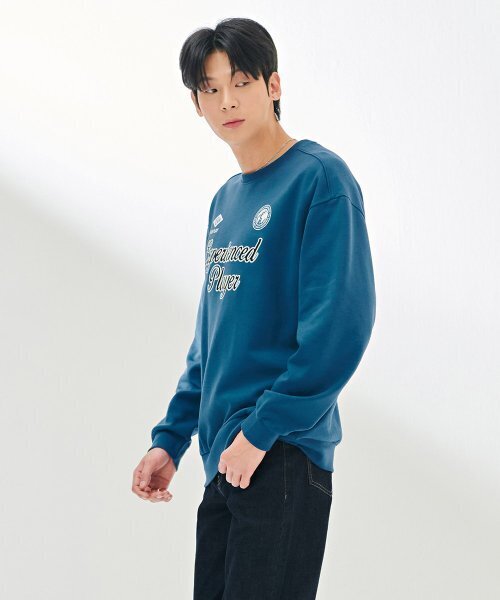 CHASECULT(チェイスカルト)の「男性前面グラフィックスウェットシャツ-DARK5131B0N(スウェット・メンズ・ブルー・105/95/100)」の5枚目の写真