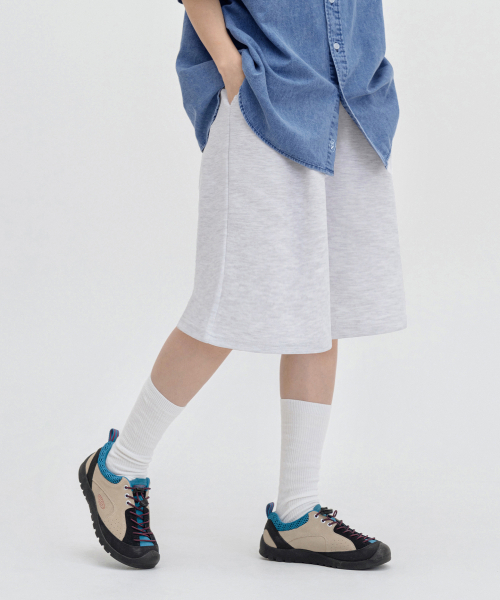 LEMAIN SECOND（リメインセカンド）の「[2PACK] BERMUDA WIDE ONE-TUCK SWEAT SHORTS - GRAY/WHITE MELANGE（その他パンツ・レディース・その他・SMALL/MEDIUM/X-LARGE/LARGE）」の9枚目の写真