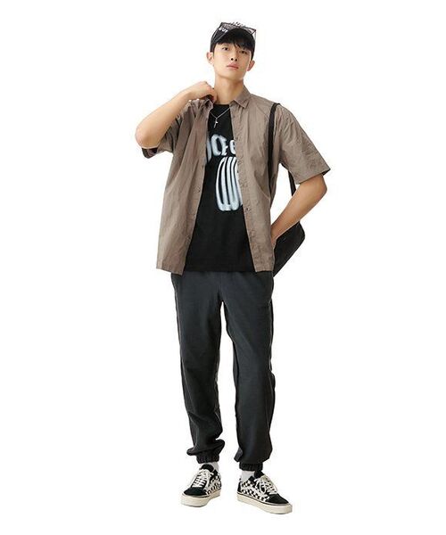 MUSINSA STANDARD（ムシンサスタンダード）の「ナイロンユーティリティサコッシュ[ブラック]（メッセンジャーバッグ・レディース・その他・FREE）」の19枚目の写真