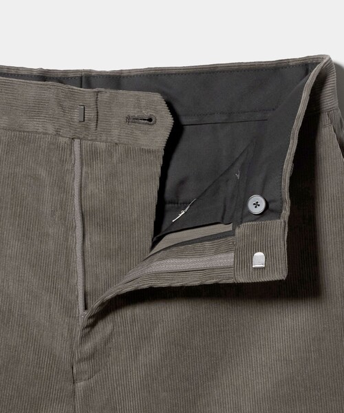 BEAUTY&YOUTH UNITED ARROWS（ビューティーアンドユースユナイテッドアローズ）の「ファイン コーデュロイ ノープリーツ ワイド スラックス NO.10（その他パンツ・メンズ・ロイヤルブルー/ダークグレー・XL/L/M/S）」の13枚目の写真