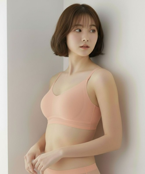 nissen(ニッセン)の「シアーテープ シームレス ノンワイヤーブラジャー(ブラジャー・レディース・ピンク/ブルー・M/L/LL)」の10枚目の写真
