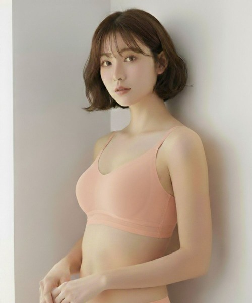 nissen(ニッセン)の「シアーテープ シームレス ノンワイヤーブラジャー(ブラジャー・レディース・ピンク/ブルー・M/L/LL)」の11枚目の写真
