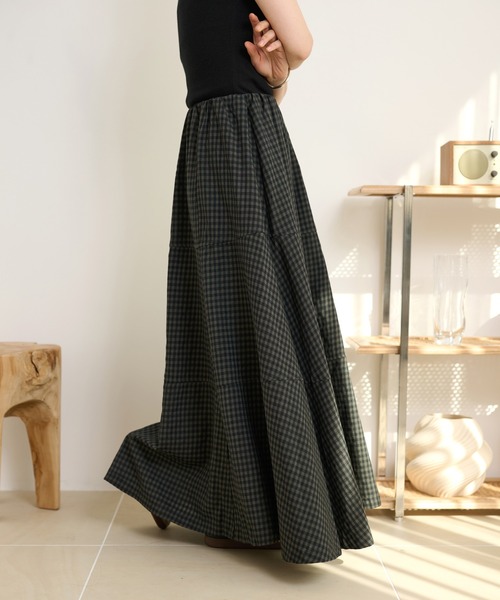 LAULEN(ローレン)の「check flare tiered long skirt /チェックフレアティアードロングスカート(スカート・レディース・ブラック/ブラウン・M/S)」の3枚目の写真