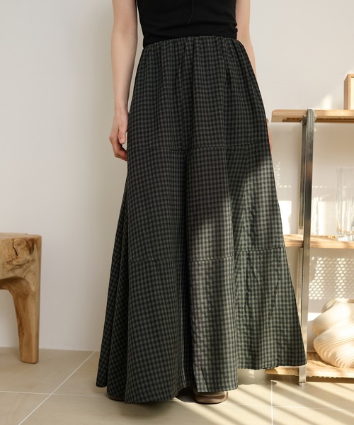LAULEN(ローレン)の「check flare tiered long skirt /チェックフレアティアードロングスカート(スカート・レディース・ブラック/ブラウン・M/S)」の4枚目の写真