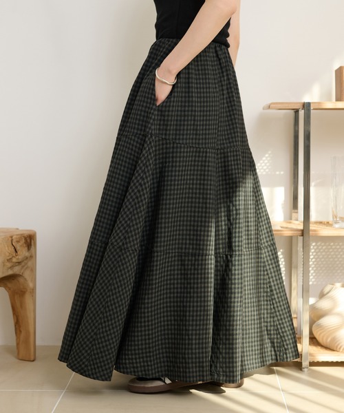 LAULEN(ローレン)の「check flare tiered long skirt /チェックフレアティアードロングスカート(スカート・レディース・ブラック/ブラウン・M/S)」の7枚目の写真