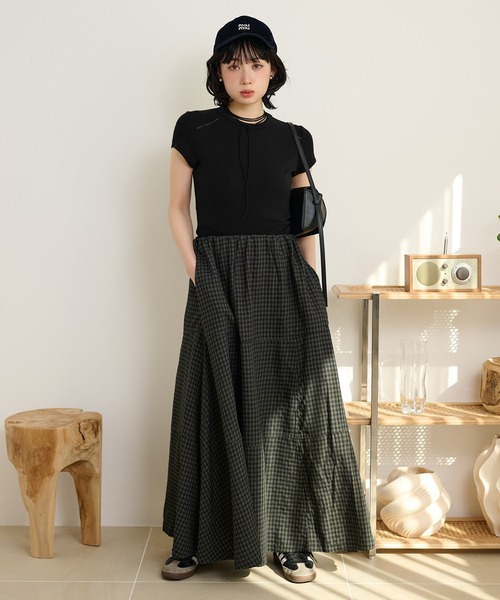 LAULEN(ローレン)の「check flare tiered long skirt /チェックフレアティアードロングスカート(スカート・レディース・ブラック/ブラウン・M/S)」の10枚目の写真