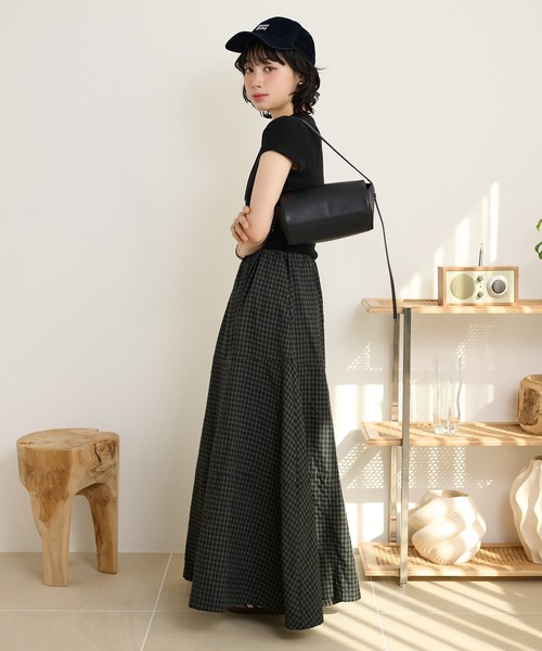 LAULEN(ローレン)の「check flare tiered long skirt /チェックフレアティアードロングスカート(スカート・レディース・ブラック/ブラウン・M/S)」の13枚目の写真