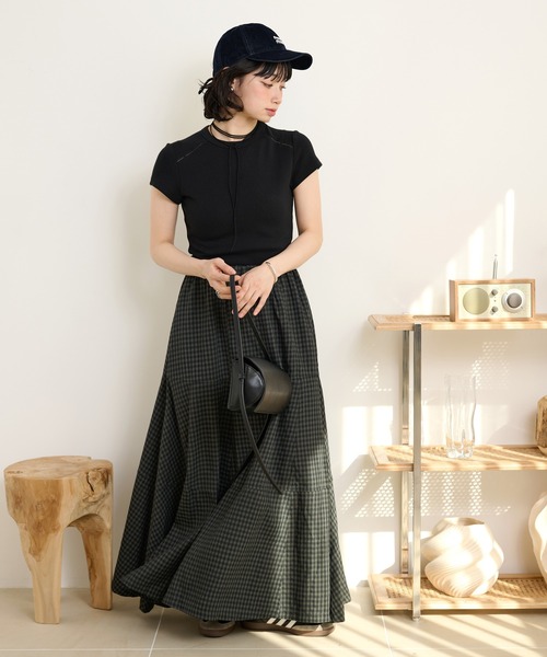 LAULEN(ローレン)の「check flare tiered long skirt /チェックフレアティアードロングスカート(スカート・レディース・ブラック/ブラウン・M/S)」の17枚目の写真