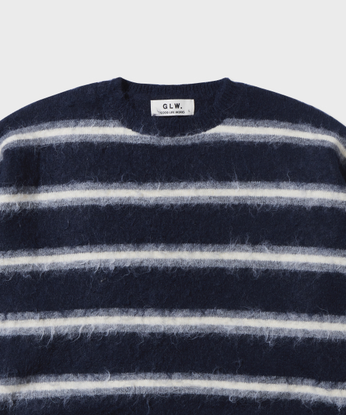 GLW(ジーエルダブリュ)の「ストライプブラシドニットネイビー(ニット/セーター・レディース・その他・SMALL/MEDIUM/LARGE)」の6枚目の写真
