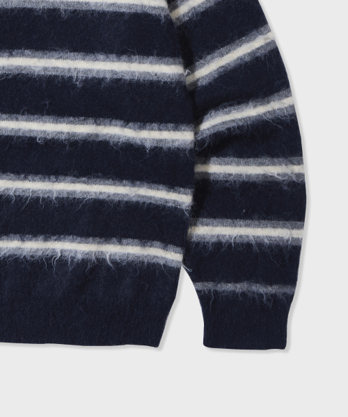 GLW(ジーエルダブリュ)の「ストライプブラシドニットネイビー(ニット/セーター・レディース・その他・SMALL/MEDIUM/LARGE)」の7枚目の写真