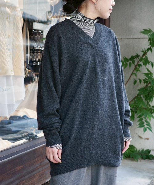JOURNAL STANDARD LUXE（ジャーナルスタンダード　ラックス）の「カシミヤ Vネックプルオーバー（ニット/セーター・レディース・チャコールグレー/ブラウン・FREE）」の5枚目の写真