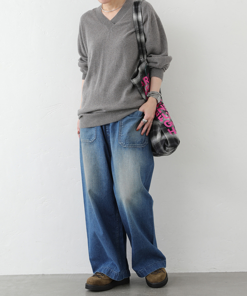 JOURNAL STANDARD LUXE（ジャーナルスタンダード　ラックス）の「カシミヤ Vネックプルオーバー（ニット/セーター・レディース・チャコールグレー/ブラウン・FREE）」の11枚目の写真