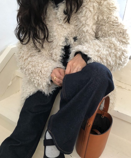 FAVORITO(ファヴォリート)の「ファーコート(ブルゾン・レディース・ブラウン/ベージュ・F)」の14枚目の写真
