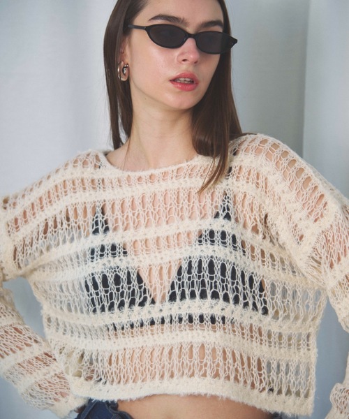CIEL'AIR(シエルエアー)の「BOUCLE SHORT SWEATER(ブークレショートセーター)(ニット/セーター・レディース・アイボリー/ブラック・FREE)」の6枚目の写真