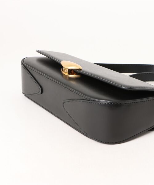 Rouge vif(ルージュヴィフ)の「【MAESTOSO/マエストソ】NOA BAGUETTE レザーショルダーバッグ / クラッチバッグ(ショルダーバッグ・レディース・ブラック・フリー)」の3枚目の写真