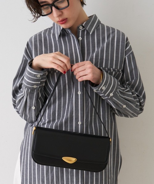 Rouge vif(ルージュヴィフ)の「【MAESTOSO/マエストソ】NOA BAGUETTE レザーショルダーバッグ / クラッチバッグ(ショルダーバッグ・レディース・ブラック・フリー)」の1枚目の写真