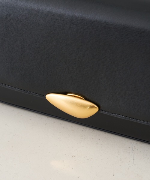 Rouge vif(ルージュヴィフ)の「【MAESTOSO/マエストソ】NOA BAGUETTE レザーショルダーバッグ / クラッチバッグ(ショルダーバッグ・レディース・ブラック・フリー)」の19枚目の写真