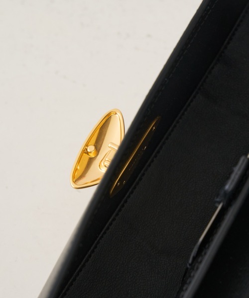 Rouge vif(ルージュヴィフ)の「【MAESTOSO/マエストソ】NOA BAGUETTE レザーショルダーバッグ / クラッチバッグ(ショルダーバッグ・レディース・ブラック・フリー)」の20枚目の写真