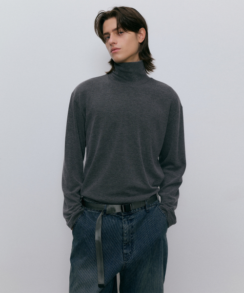 ENDOOR(エンドア)の「Turtleneck long sleeve t-shirt (charcoal)(Tシャツ/カットソー・メンズ・その他・1/2)」の1枚目の写真
