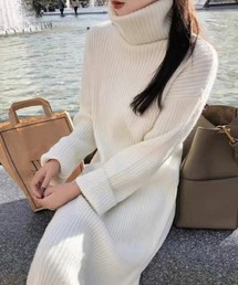 CELENA BEATS（セレナビーツ）の「リブタートルネックニットワンピース（ニット/セーター）」