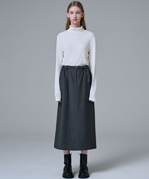 MALOUPE(マロップ)の「5109 テクスチャーロールネックTシャツ (クリーム)(Tシャツ/カットソー・レディース・アイボリー・FREE)」の7枚目の写真