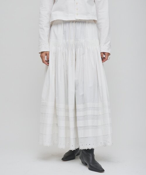 Whim Gazette（ウィムガゼット）の「【GEMINI】スカラップ刺繍スカート