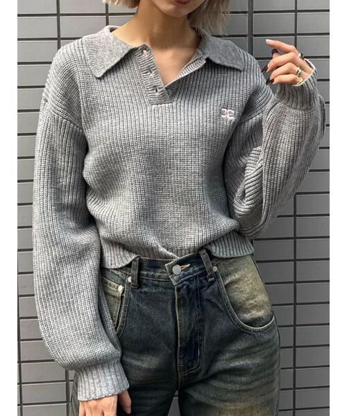 EMODA(エモダ)の「スキッパーワイドシャギーニット(ニット/セーター・レディース・グレー/ネイビー/イエロー/ブラウン・FREE)」の2枚目の写真