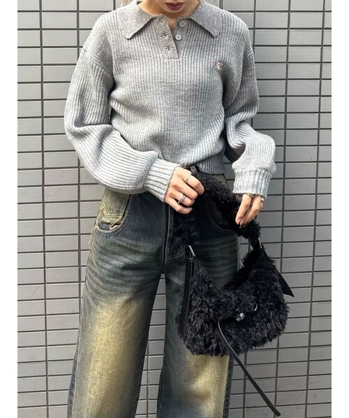 EMODA(エモダ)の「スキッパーワイドシャギーニット(ニット/セーター・レディース・グレー/ネイビー/イエロー/ブラウン・FREE)」の12枚目の写真