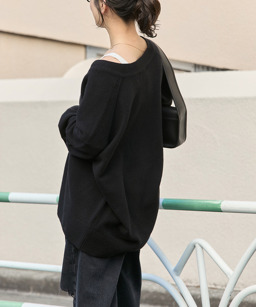 JOURNAL STANDARD(ジャーナルスタンダード)の「《追加3》MUSIC DEEP V ルーズプルオーバー(ニット/セーター・レディース・ベージュ/ライトグレー/アーミー/ブラック・FREE)」の18枚目の写真