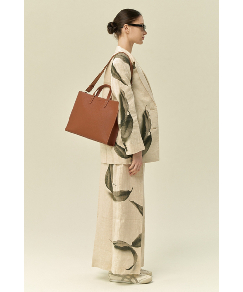 PROXY.L(プロキシエル)の「Horizon tote bag (Regular/Brown)(トートバッグ・メンズ・その他・FREE)」の4枚目の写真