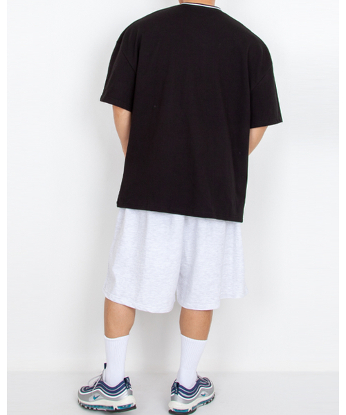 PACIENCIA(パシエンシア)の「007 Vネックオーバーフィット半袖(Tシャツ/カットソー・メンズ・ホワイト/ブラック・MEDIUM/LARGE/X-LARGE/XX-LARGE)」の7枚目の写真