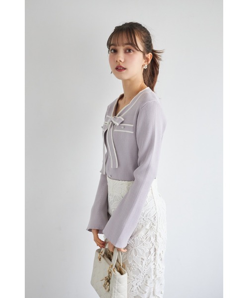 tocco closet(トッコ クローゼット)の「ビジュー飾り釦付きボウタイリボン配色ニットプルオーバー(ニット/セーター・レディース・オフホワイト/ピンク/ラベンダー・M)」の12枚目の写真