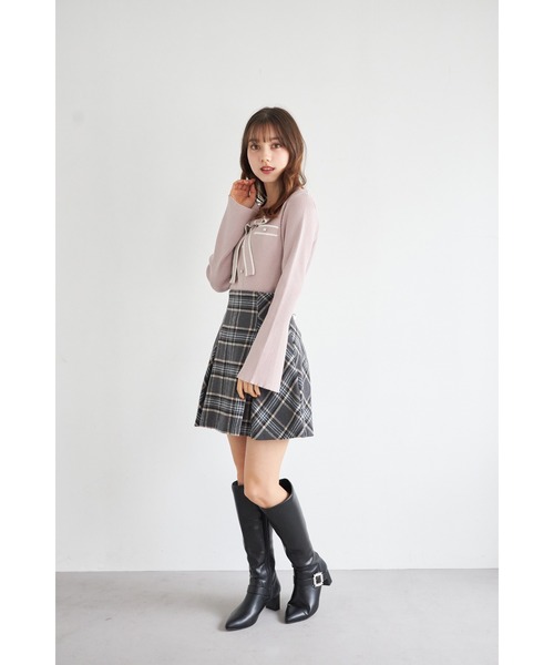 tocco closet(トッコ クローゼット)の「ビジュー飾り釦付きボウタイリボン配色ニットプルオーバー(ニット/セーター・レディース・オフホワイト/ピンク/ラベンダー・M)」の15枚目の写真