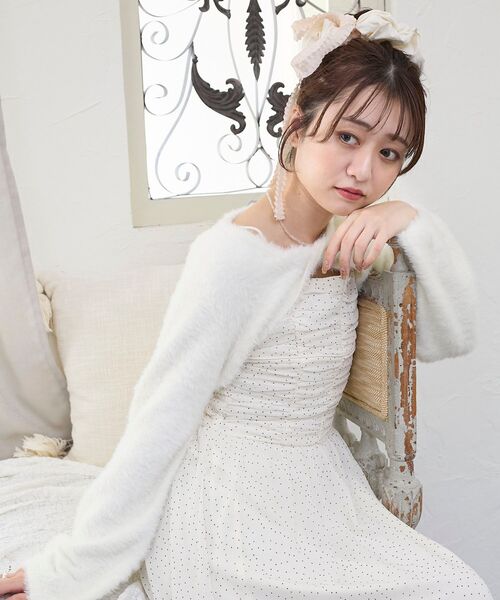 MAJESTIC LEGON（マジェスティックレゴン）の「シャギーボレロ×キャミワンピセット（ワンピース・レディース・ホワイト系その他2/ブラック系その他/ピンク系その他2・MEDIUM）」の8枚目の写真