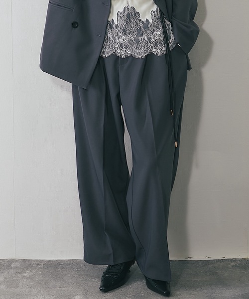 SMILE ORCHID(スマイルオーキッド)の「ツータックスラックスパンツ(スーツパンツ・レディース・グレー×ホワイト/チャコールグレー・FREE)」の13枚目の写真