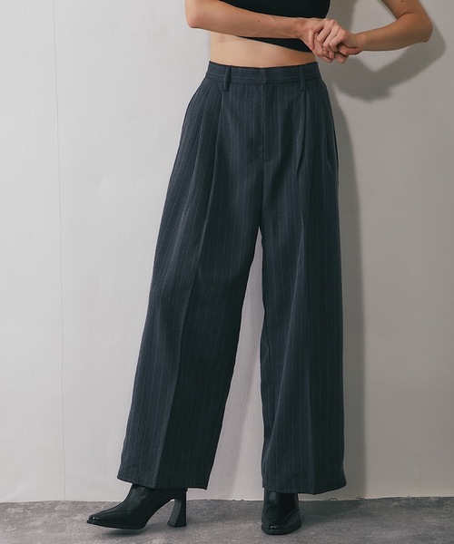 SMILE ORCHID(スマイルオーキッド)の「ツータックスラックスパンツ(スーツパンツ・レディース・グレー×ホワイト/チャコールグレー・FREE)」の3枚目の写真