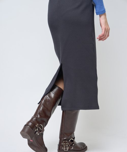 320SHOWROOM(320ショールーム)の「Banding Slit Ribbed Span Long Skirt Deep navy(スカート・レディース・その他・FREE)」の2枚目の写真