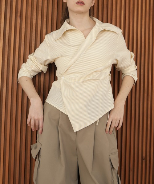 Mili affinity（ミリアフィニティー）の「ウエストタッククロス長袖シャツ（シャツ/ブラウス・レディース・イエロー/ブラック/オフホワイト/グレー/ブルー/ストライプ・FREE）」の11枚目の写真