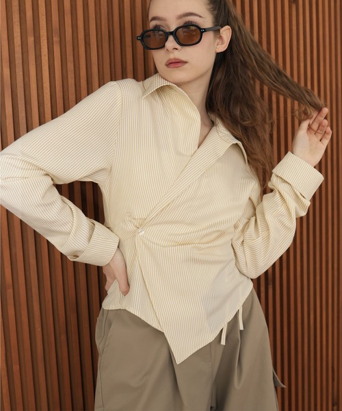 Mili affinity（ミリアフィニティー）の「ウエストタッククロス長袖シャツ（シャツ/ブラウス・レディース・イエロー/ブラック/オフホワイト/グレー/ブルー/ストライプ・FREE）」の15枚目の写真