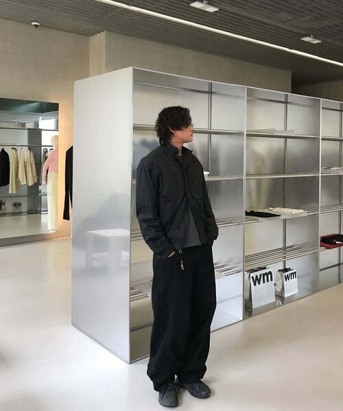 MIDSUN（ミッドサン）の「Infusion Dart Curved Pants-Burgundy（その他パンツ・レディース・バーガンディー・L/3）」の2枚目の写真