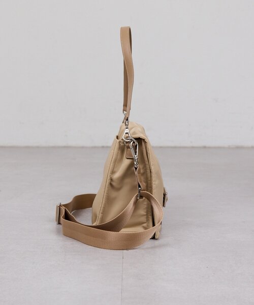 GALLARDAGALANTE（ガリャルダガランテ）の「【2.718】ナイロンフラップショルダー（ショルダーバッグ・レディース・ブラック/ライトベージュ・FREE）」の9枚目の写真