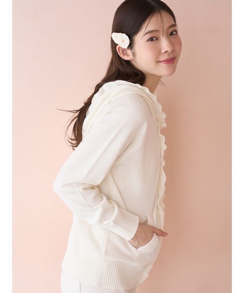 SNIDEL HOME(スナイデルホーム)の「サテンフリルヘアクリップ(ヘアピン・レディース・モカ/ピンク/アイボリー・F)」の7枚目の写真