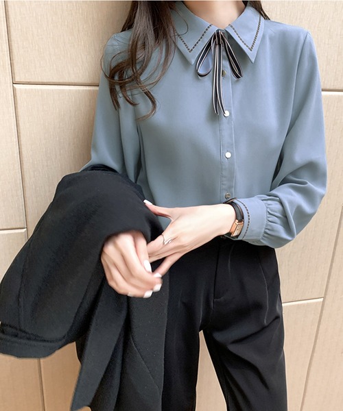 MILAE(ミレ)の「配色ステッチリボンタイブラウス(シャツ/ブラウス・レディース・ライトベージュ/ホワイト/ライトブルー・L/M/S)」の17枚目の写真