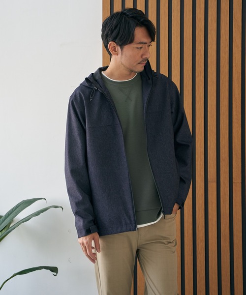 ikka（イッカ）の「【雑誌MonoMax4月号掲載】撥水メランジ ジップマウンテンパーカー「小泉孝太郎さん着用モデル」（マウンテンパーカー・メンズ・グレイッシュベージュ/ブラック/ネイビー・M/XL/L/S）」の4枚目の写真