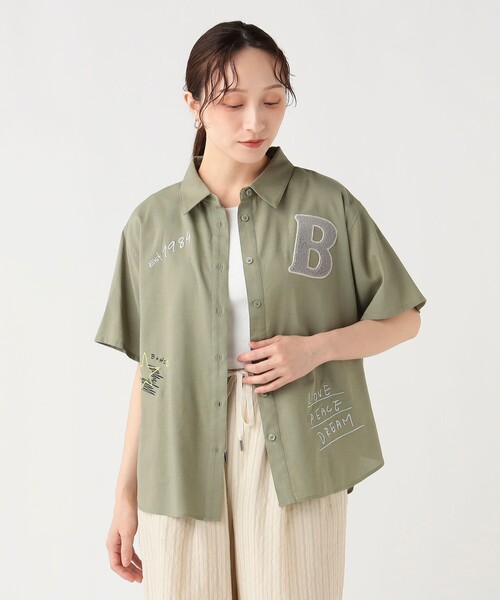 BEAMS HEART(ビームスハート)の「ロゴ 刺繍 シャツ(シャツ/ブラウス・レディース・オフホワイト/オリーブ/ブラック・FREE)」の3枚目の写真
