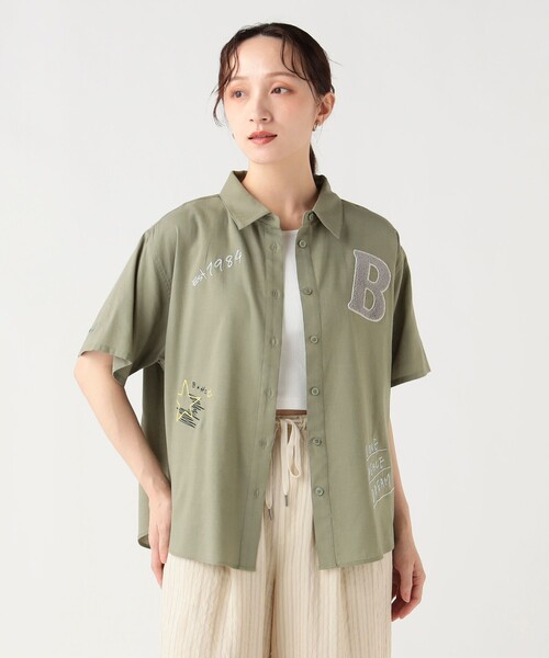 BEAMS HEART(ビームスハート)の「ロゴ 刺繍 シャツ(シャツ/ブラウス・レディース・オフホワイト/オリーブ/ブラック・FREE)」の7枚目の写真