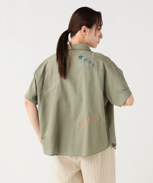 BEAMS HEART(ビームスハート)の「ロゴ 刺繍 シャツ(シャツ/ブラウス・レディース・オフホワイト/オリーブ/ブラック・FREE)」の8枚目の写真