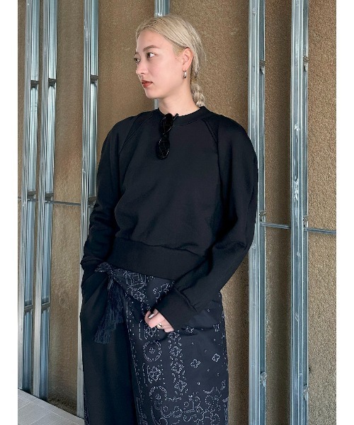 ELCHELE(エルチェレ)の「FRENCH TERRY COMPACT TOP(Tシャツ/カットソー・レディース・オートミール/ブラック・FREE)」の10枚目の写真
