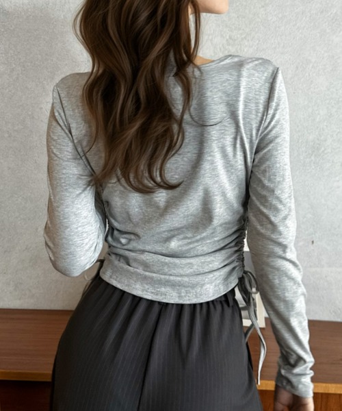 Eclat one(エクラワン)の「【Eclat one】サイドギャザー ドロスト ロングスリーブ カットソー(Tシャツ/カットソー・レディース・ブラック/ホワイト/グレー・FREE)」の20枚目の写真
