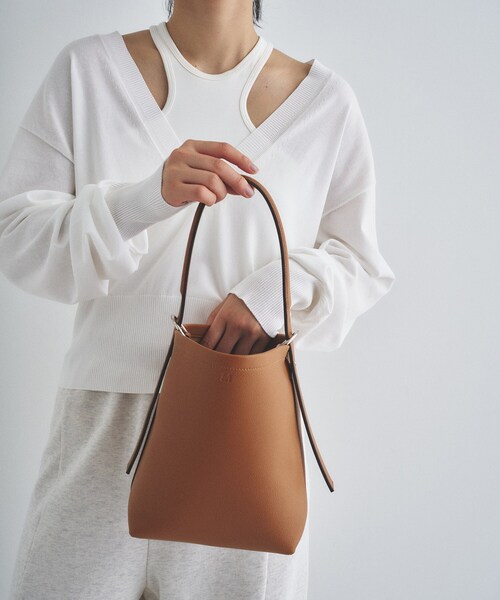 &MyuQ(アンドミューク)の「&MyuQ|JUNO petit(トートバッグ・レディース・ブラック/キャメル・00)」の3枚目の写真